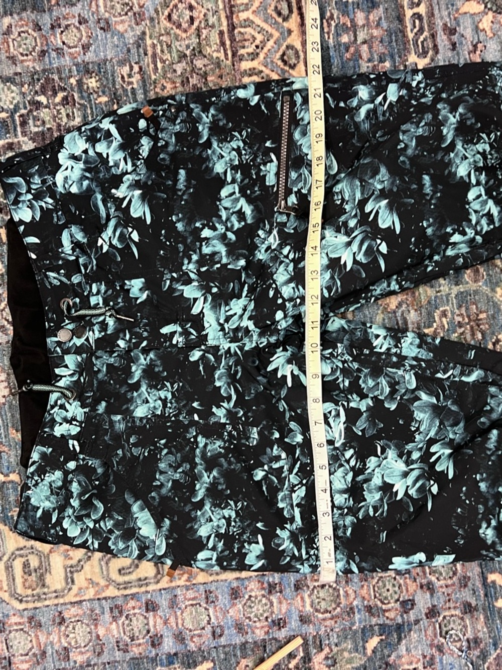 Roxy Nadia Printed Flower Women's Snowboard Pants - True Black Akio, Size Large - Picture 14 of 15